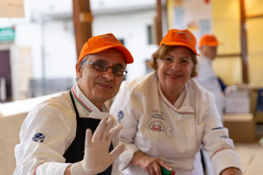 Angeli della FIC in preparazione della Sagra della Pecora ad Illica